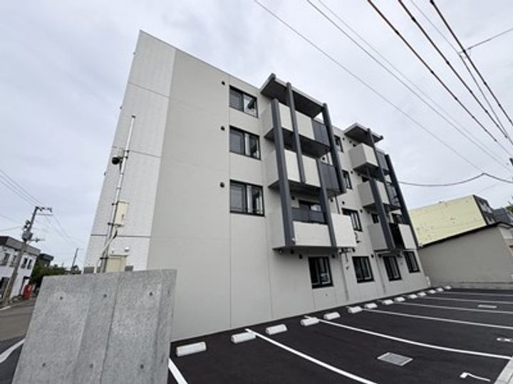 シティグレイス新札幌の外観