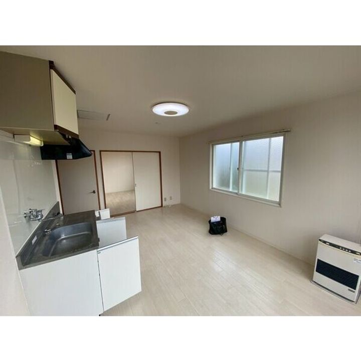 ビラ月寒305の居間