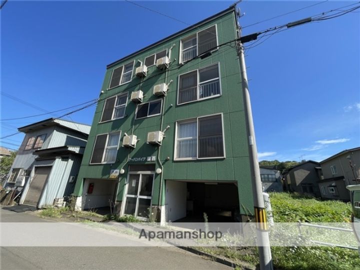 アーバンハイツ輪西の外観