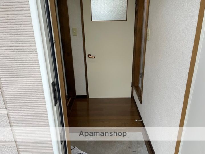 エクセル創和の玄関