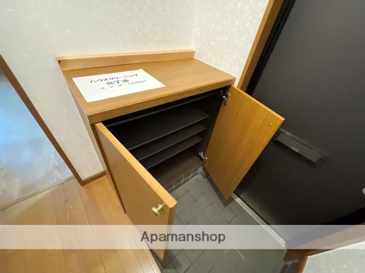 KNKハウスの内装