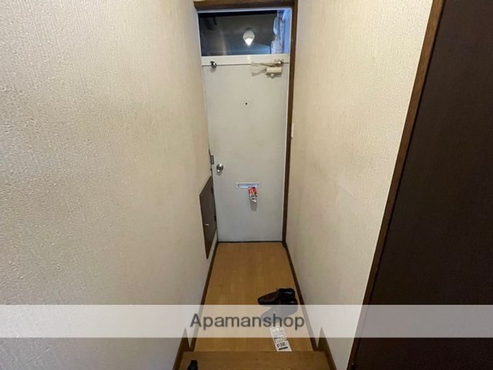 ハイツグリンサイド2の玄関