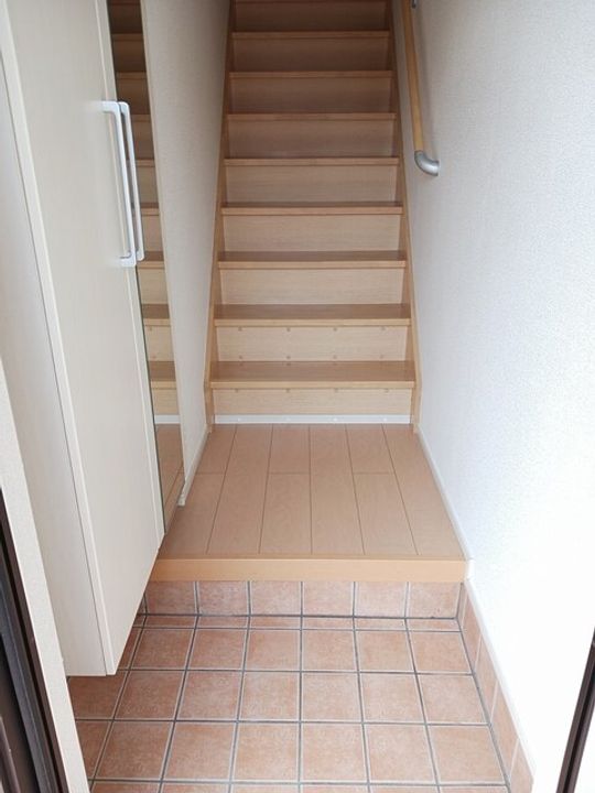 アストライアの玄関