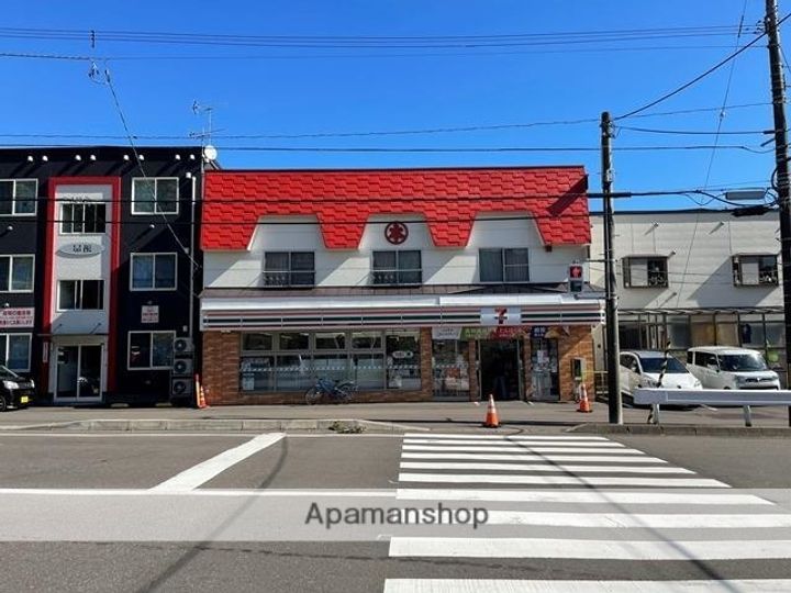 ラ・メラビリアの周辺