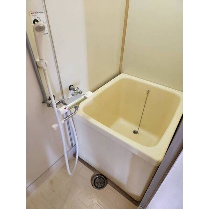 あらいマンション2号棟の風呂