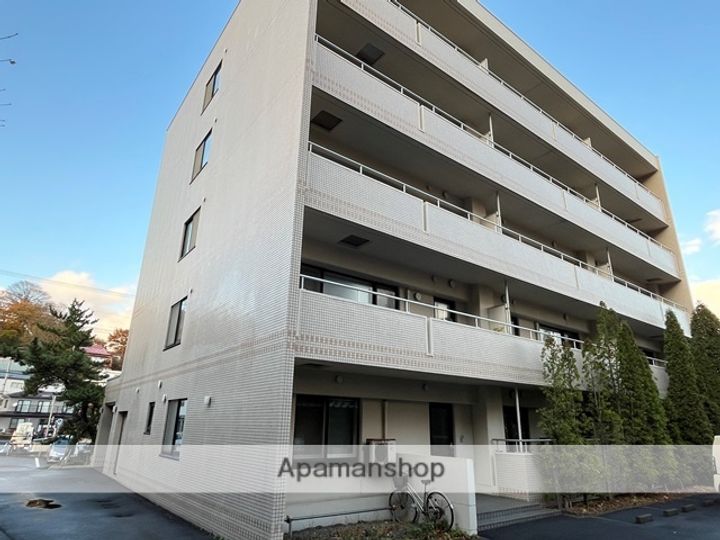 幕西町栗林マンションの外観