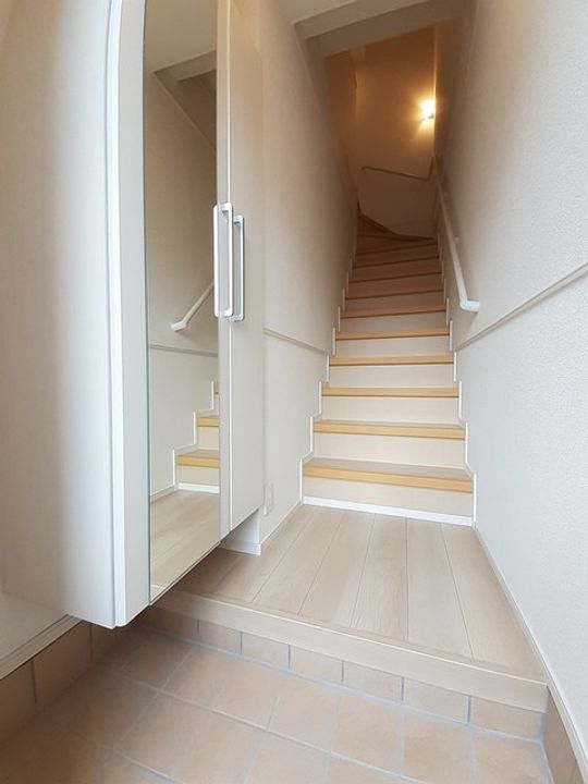 パレスウトナイAの玄関