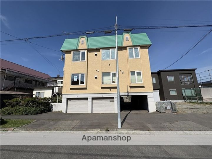 ハイツクローバー102の外観