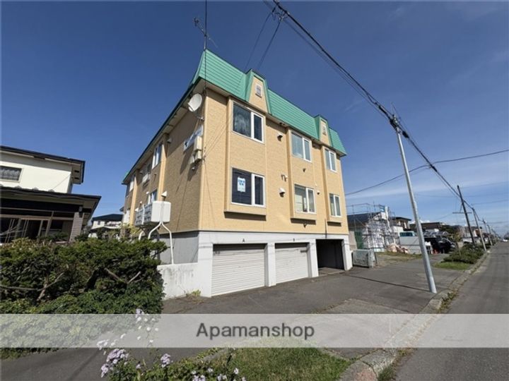 ハイツクローバー102の外観