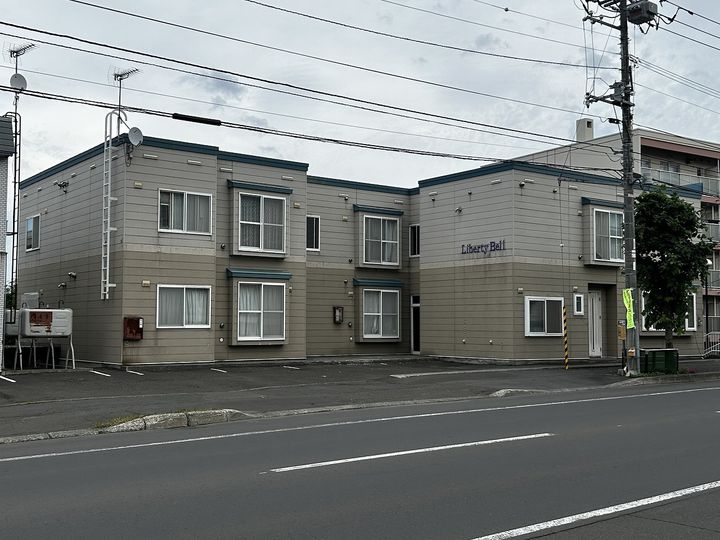北海道札幌市手稲区富丘二条7丁目の賃貸アパートの外観