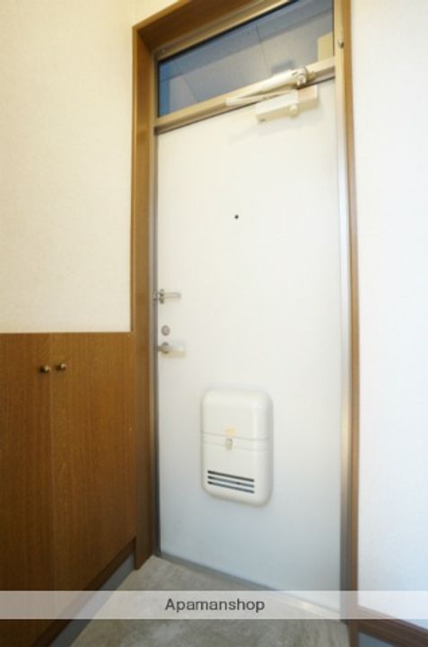 北海道札幌市手稲区西宮の沢一条3丁目の賃貸アパート208の玄関