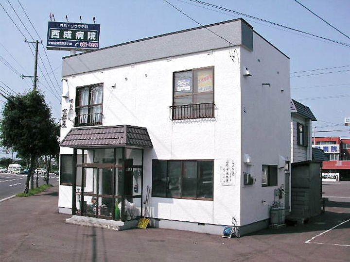 北海道札幌市手稲区前田五条15丁目の賃貸アパート2F-右の外観
