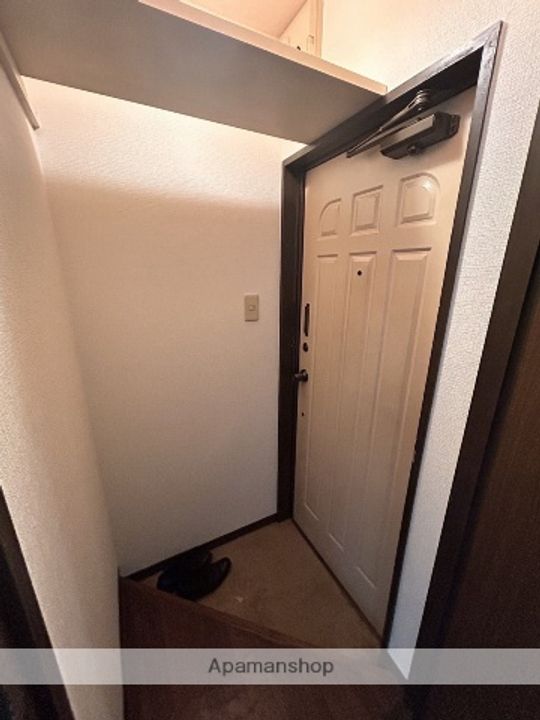 北海道石狩市花川南五条5丁目の賃貸マンションの玄関
