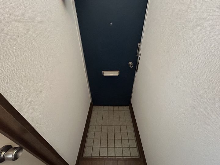 北海道札幌市手稲区西宮の沢五条1丁目の賃貸アパートCの玄関