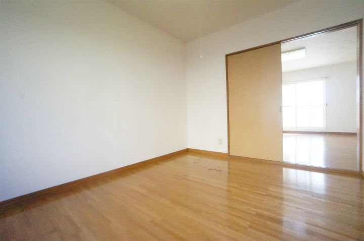 ラミアール花畔105号室の内装