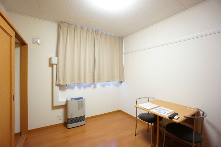 レオパレスラッキーヒル花和205の内装