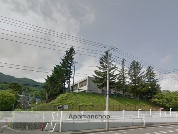 PROUD ZENIBAKOの周辺