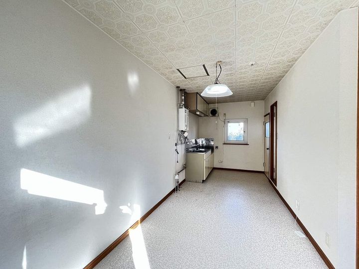 フレンドリーハウス011の内装