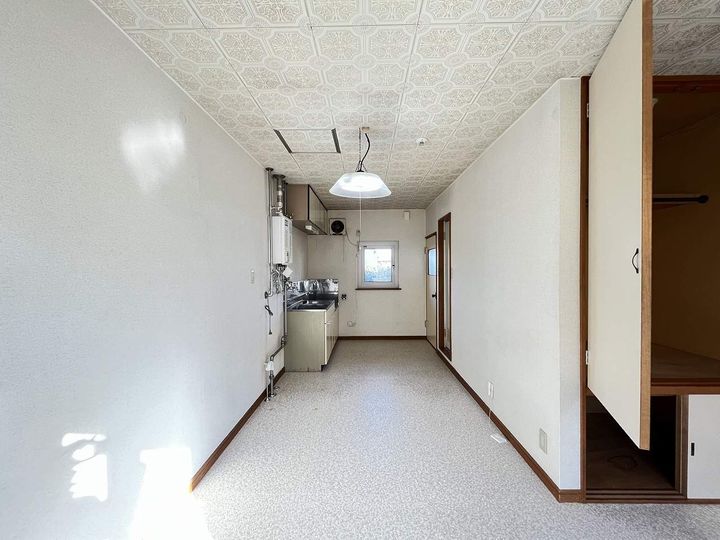 フレンドリーハウス011の内装