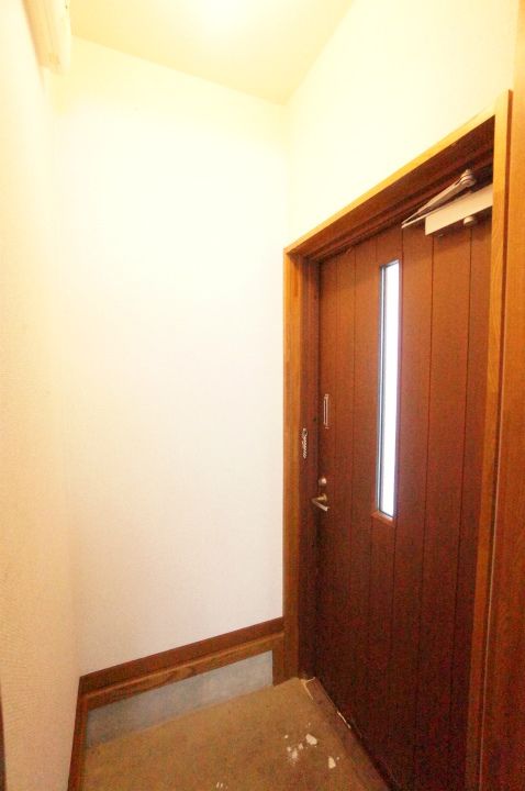 北海道小樽市銭函2丁目の賃貸アパート0207の玄関