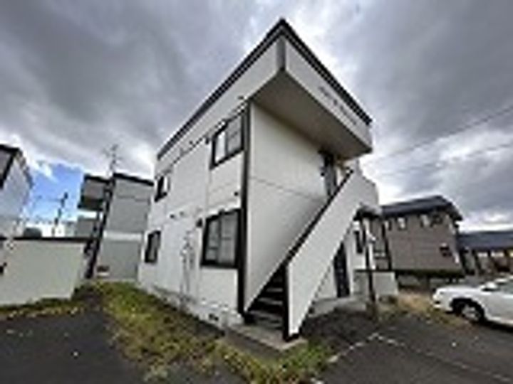 北海道札幌市手稲区前田十条15丁目の賃貸アパートの外観