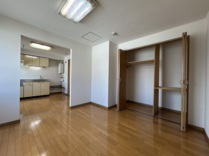 北海道石狩市花川南五条5丁目の賃貸マンションの内装