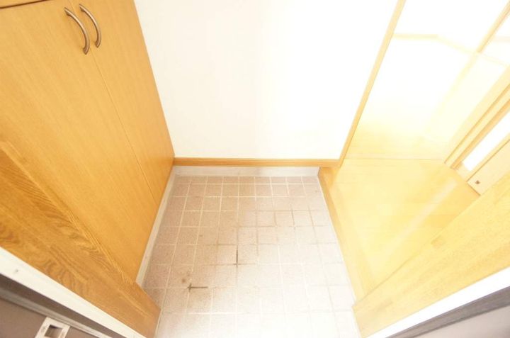 ルミエール717の玄関