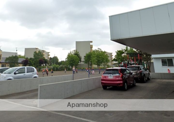 メゾンMYの周辺