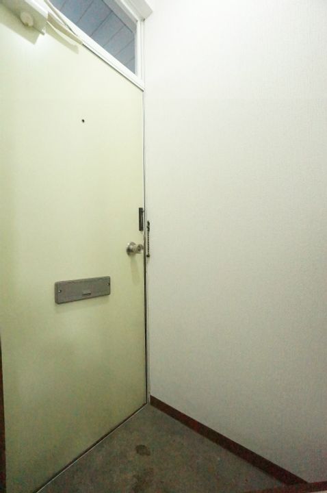 タイムコート0209の玄関