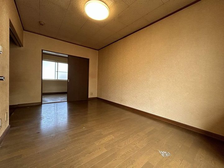 プラタナス曙A棟102の内装