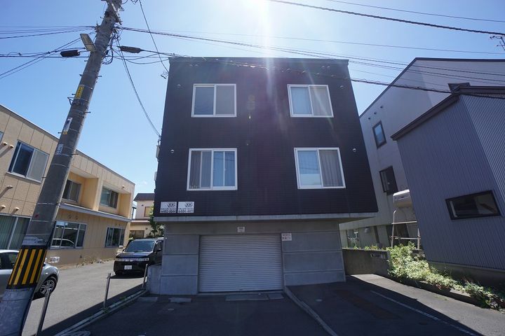 北海道札幌市手稲区新発寒四条6丁目の賃貸アパートの外観