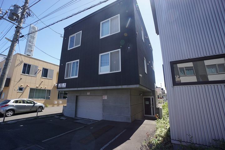 北海道札幌市手稲区新発寒四条6丁目の賃貸アパートの外観