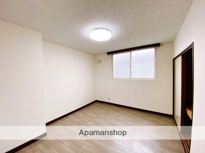 花川南8−3貸室右.の内装