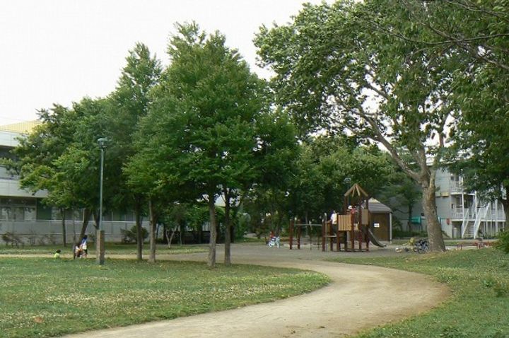 ウエストハイツAの周辺