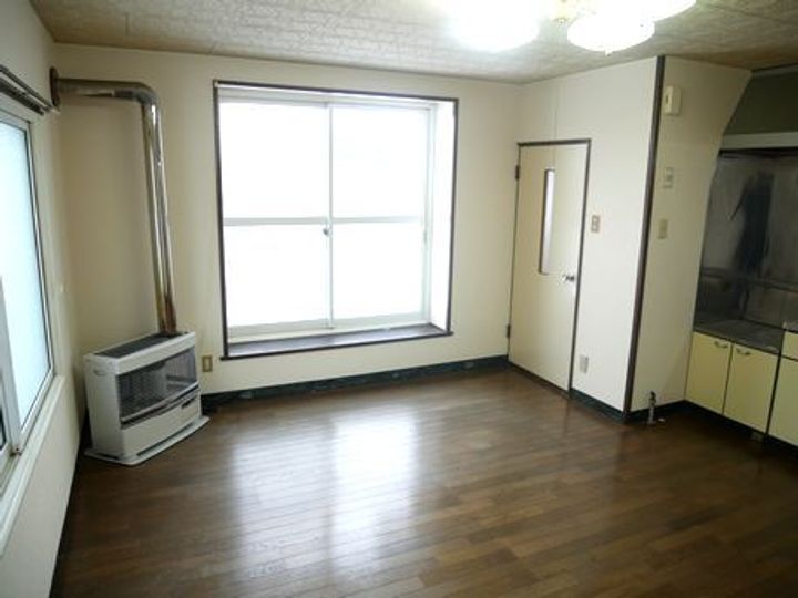 コーポ大和の居間