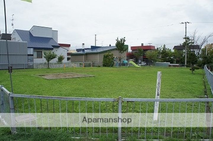 北海道三笠市岡山の賃貸アパートの周辺