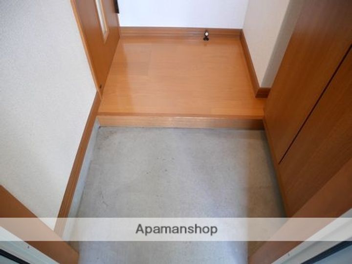 ハイフレッシュ18の玄関