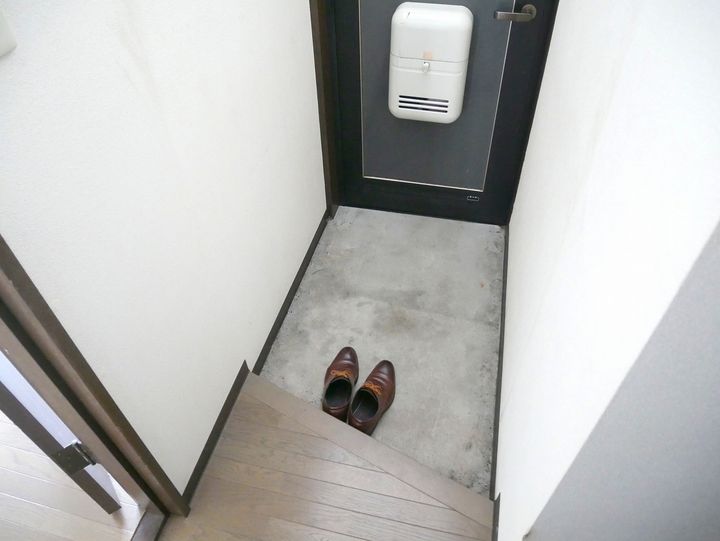 ウッディファミリーⅠの玄関