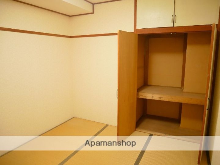 秀明シャレの内装