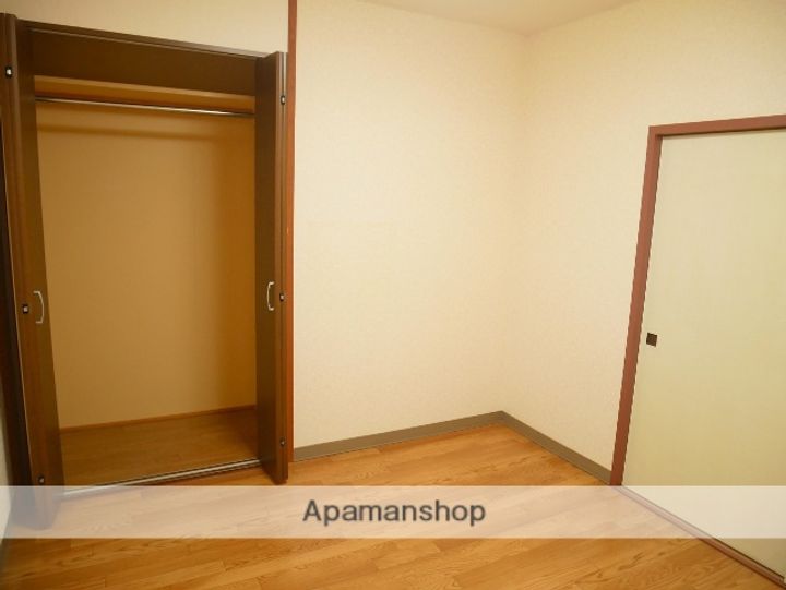 秀明シャレの内装