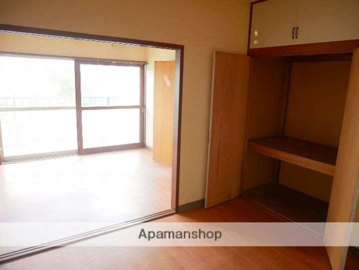 秀明シャレの内装