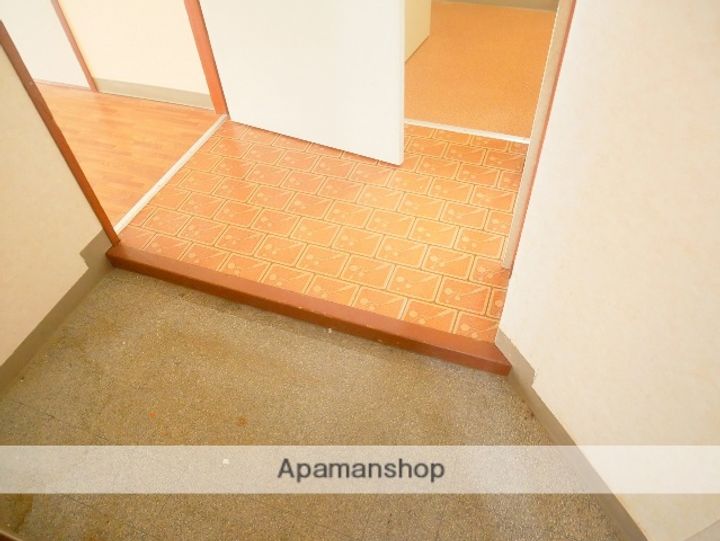 秀明シャレの玄関