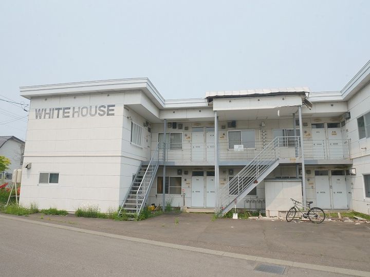 WHITE HOUSEの外観