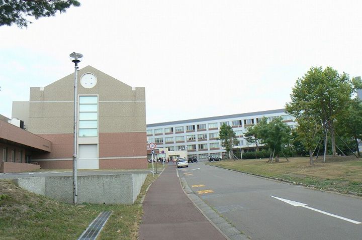 WHITE HOUSEの周辺