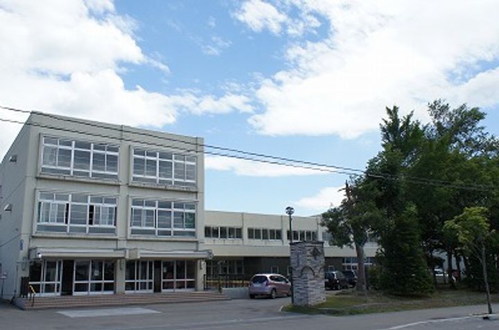 WHITE HOUSEの周辺