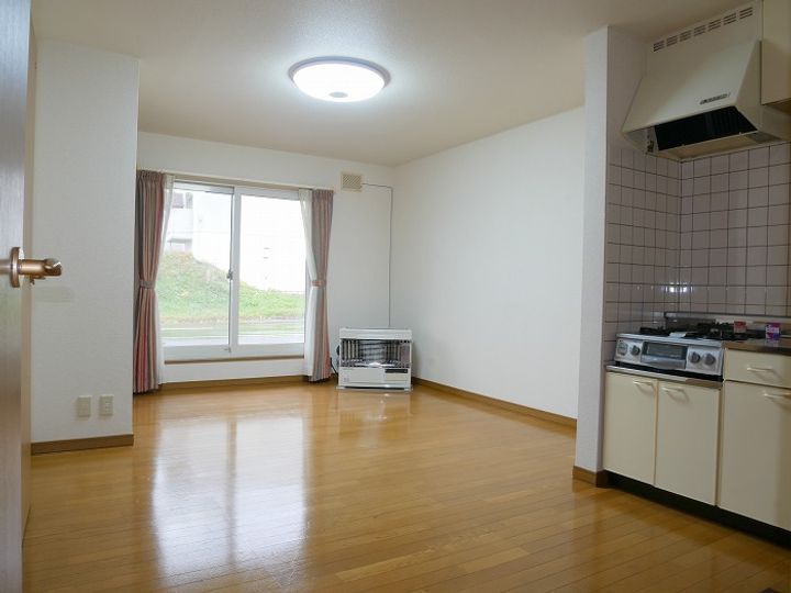 サンロードマンションの居間