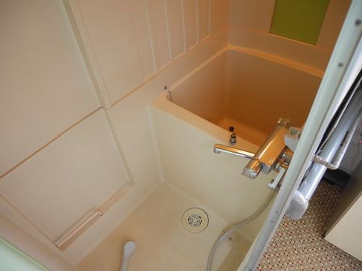 加藤アパートの風呂