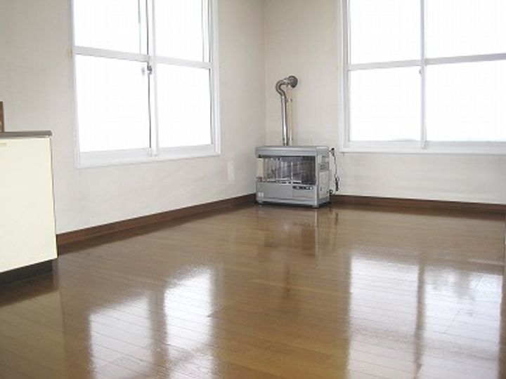 華コーポの居間