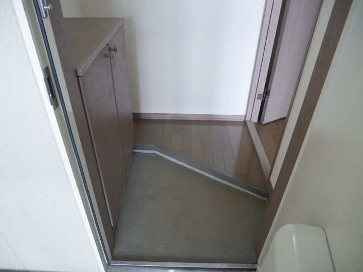 ハイセレールホンダの玄関