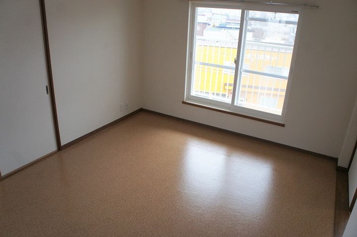 ファミリーガーデン岩見沢の居間